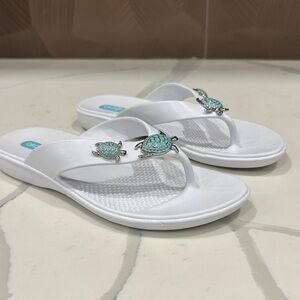 OKA b. White Sandals with Turtle Embellishments